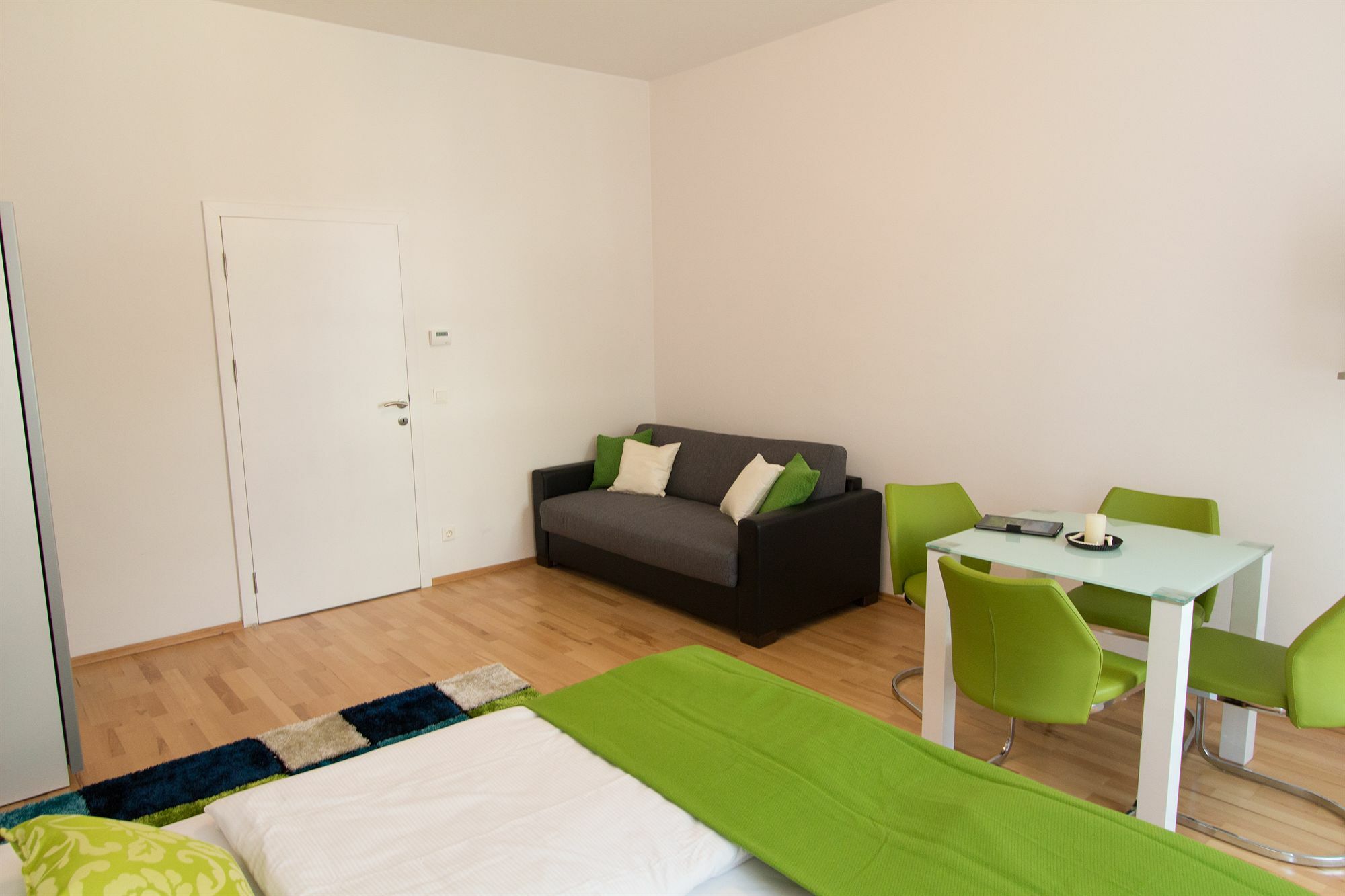 Checkvienna - Lassallestrasse Bagian luar foto